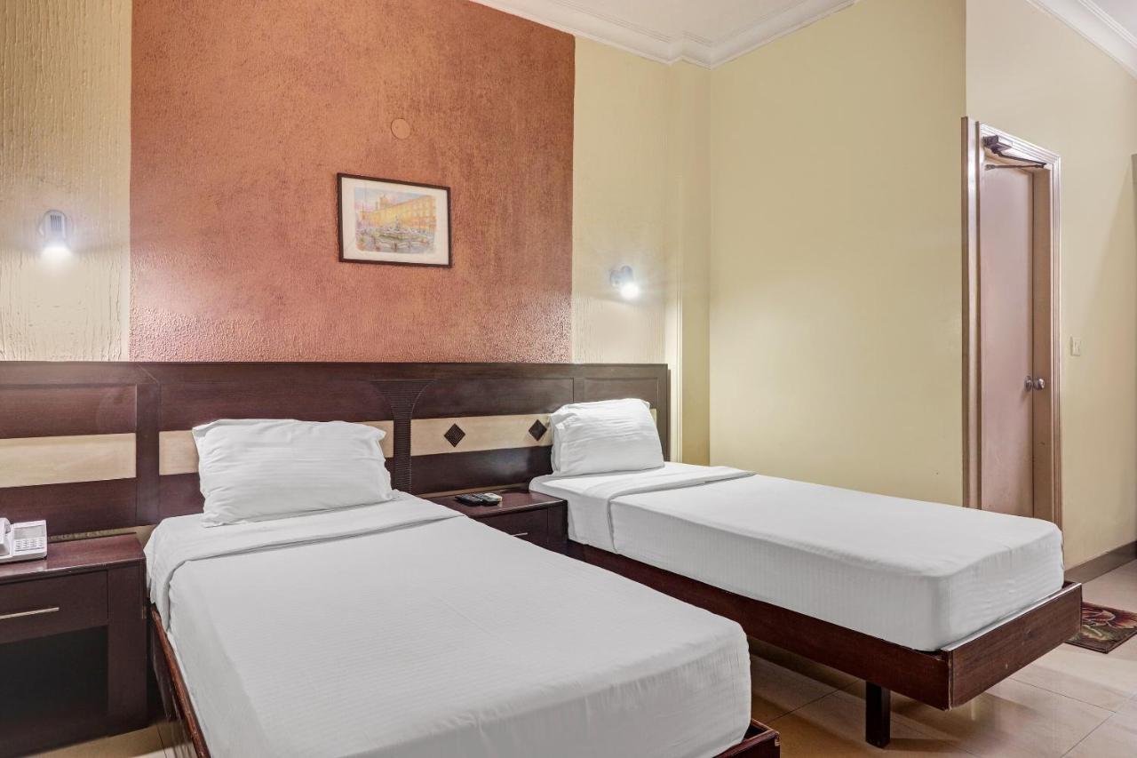 The Tourist - 1 Min From Railway Station Hotel 3*